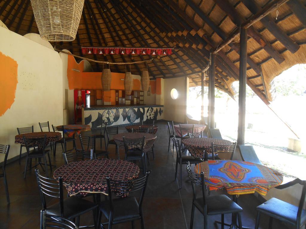 Victoria Falls Budget Hotel Exterior foto